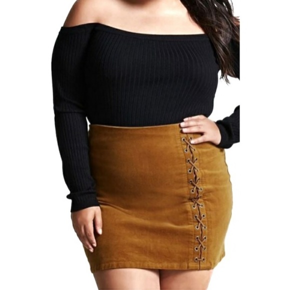 Forever 21 Dresses & Skirts - New Forever 21 3X Velvet Lace Up Mini Skirt